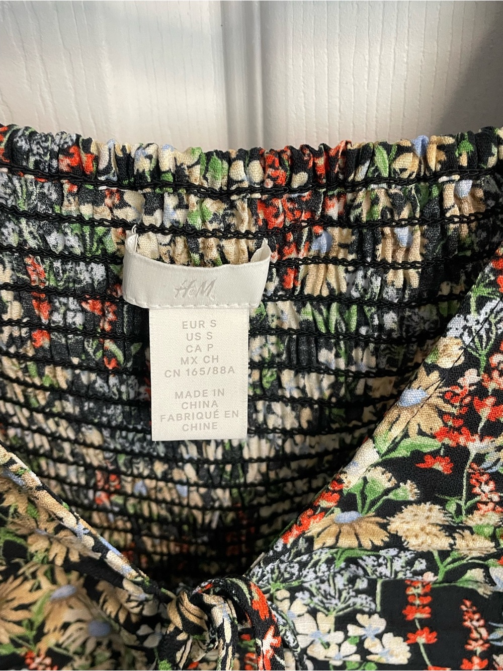 H&M Rouched blouse- Black Multi - Picture 3 of 6